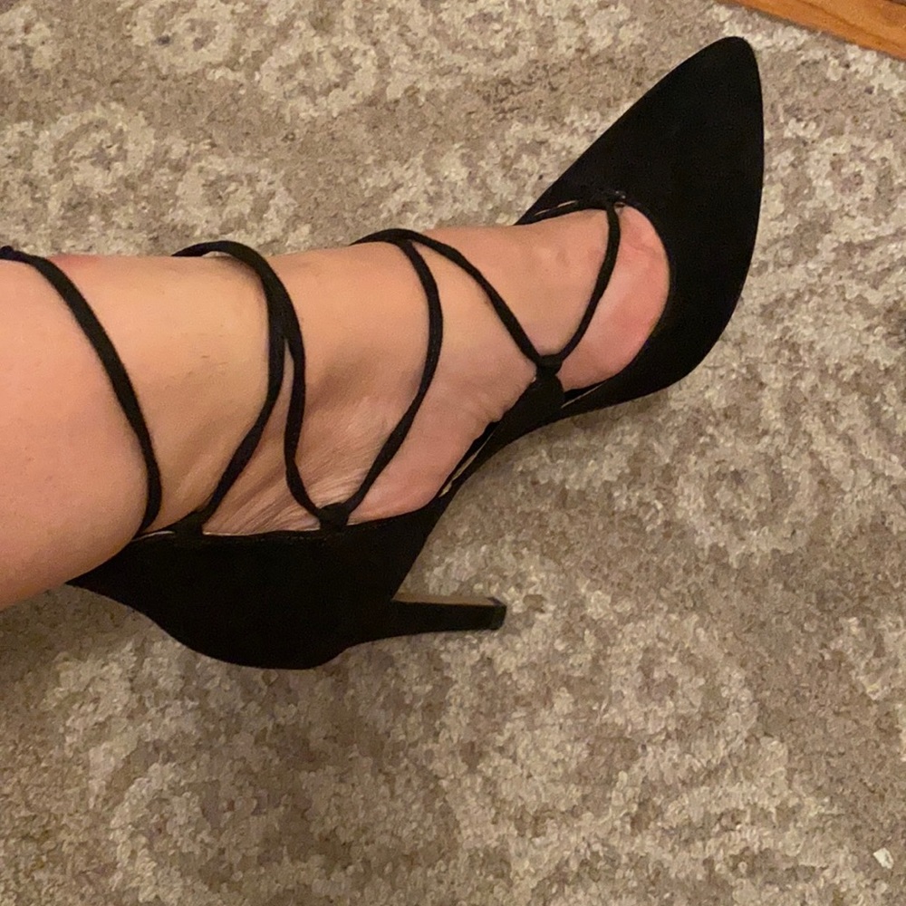 Jessica Simpson black strap heels Suede is new, brand new heel bottoms